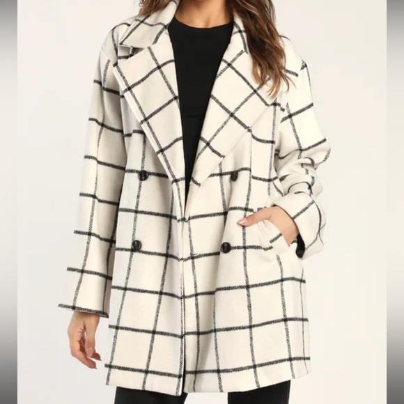 Lulu’s Snowy Streets Coat - Picture 2 of 6